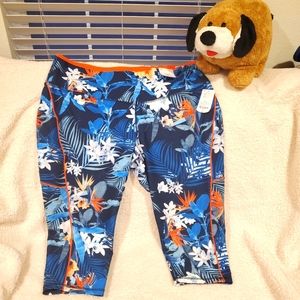 Xersion Isla Floral High Rise Fitted Capri Pants Plus Size 3X Tropical Print